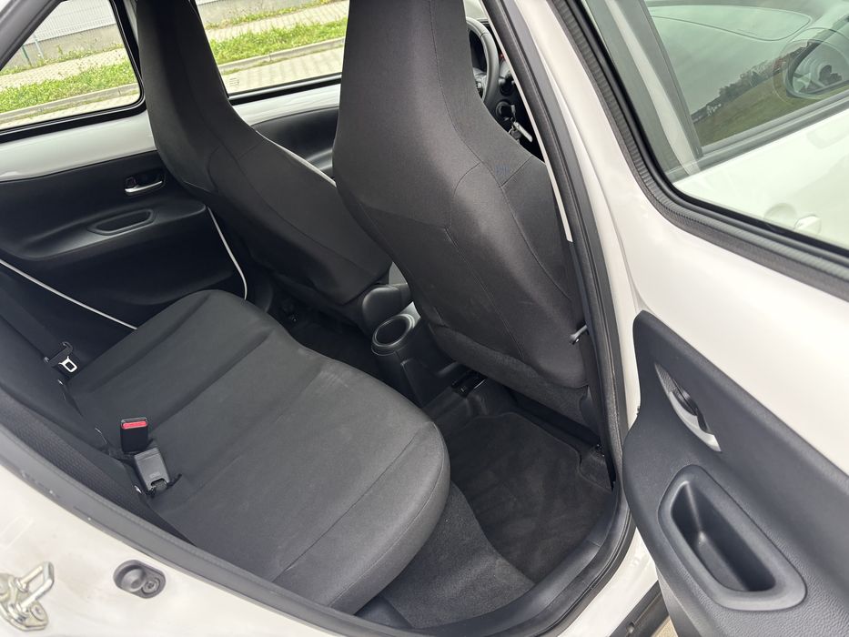 Toyota aygo x 1.0 Benzyna 4150km przebiegu ! bdb stan jak nowy Polecam
