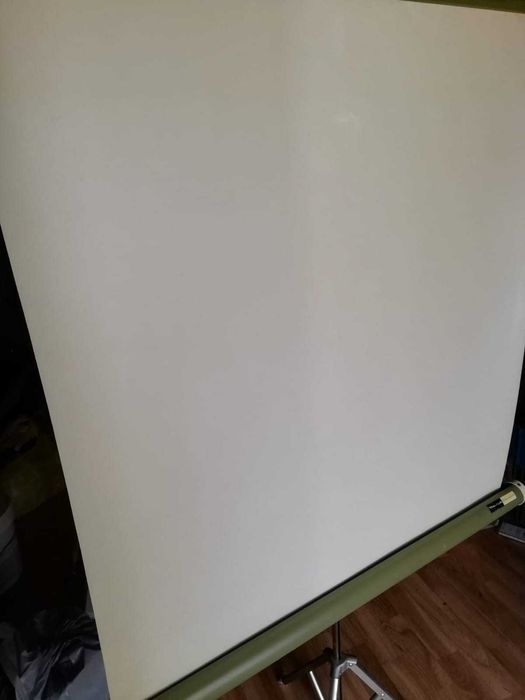 Tela para projetor com tripé