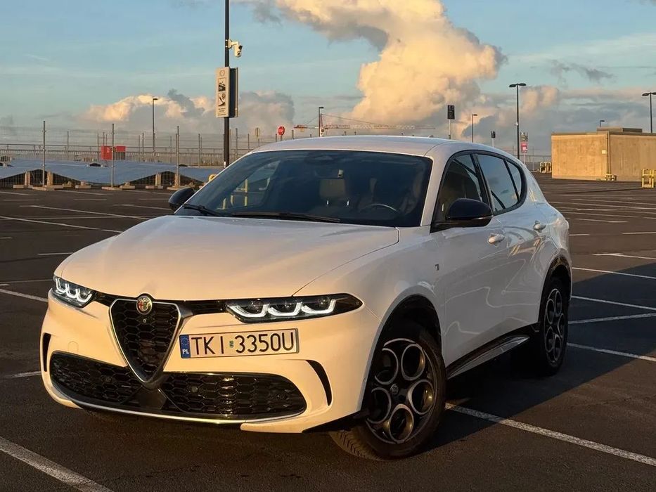 Alfa Romeo Tonale Ala Romeo Tonale, biała TI, bogate wyposażenie