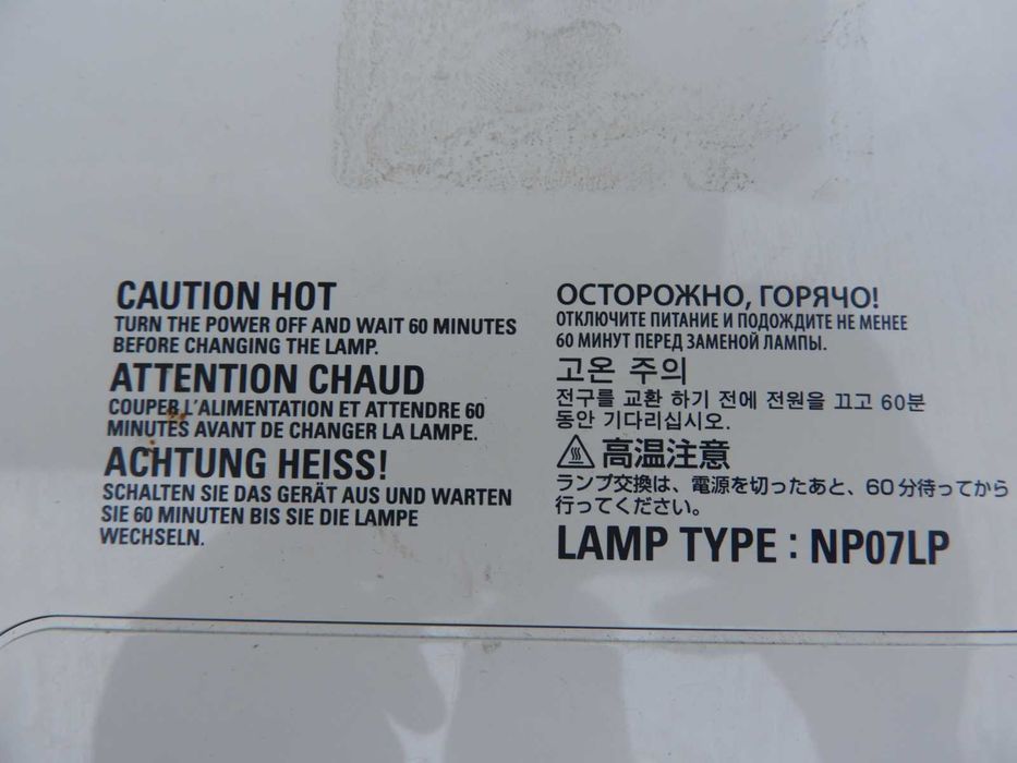 Projektor video Nec np 610