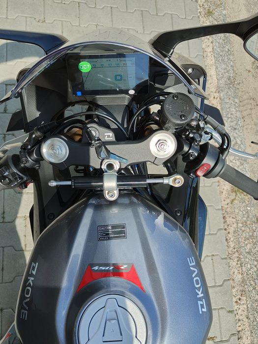 В наявності! Спортивний мотоцикл Kove 450RR PRO