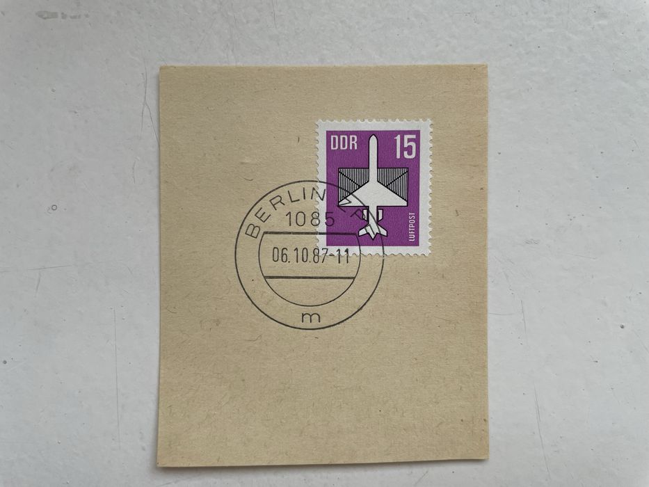 Znaczek DDR 1987 – Poczta lotnicza 15 Pfennig, Berlin