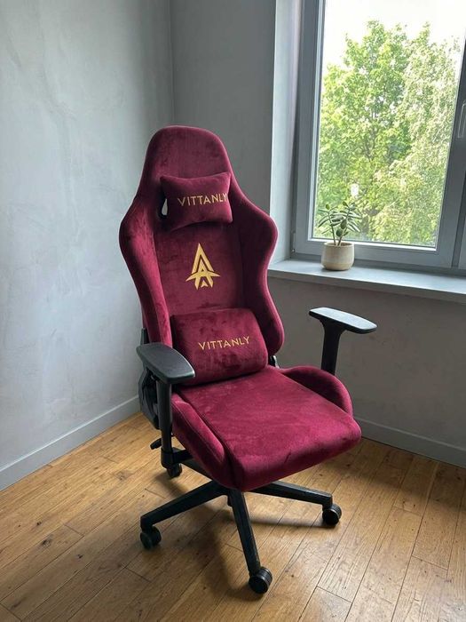 Ergonomiczny fotel gamingowy VITTANLY – Stan Idealny / Bardzo Dobry