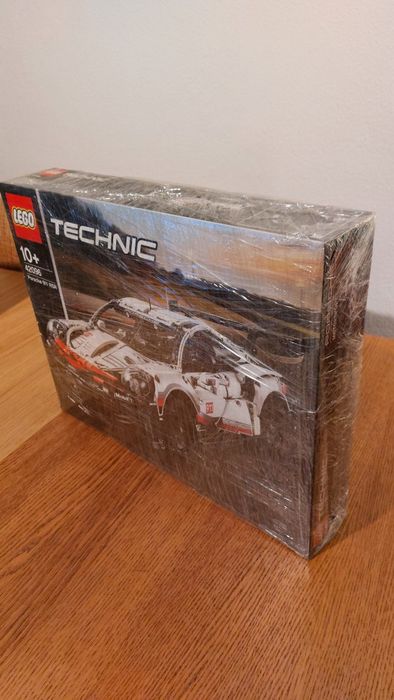 LEGO® Technic Porsche 911 RSR (42096)