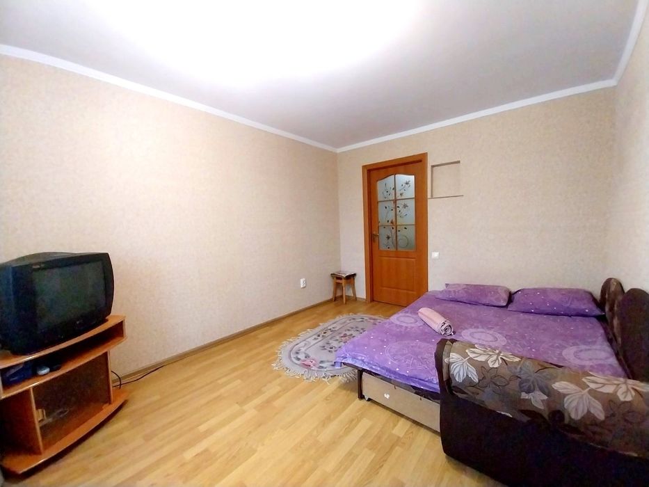 2-кім. Район "Бруклін", Парк, лікарня СБУ. Подобово. Ціна доби.