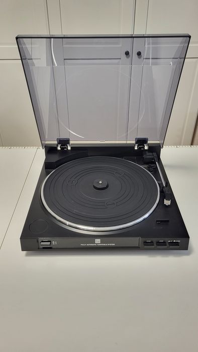 Gramofon Dual DT210