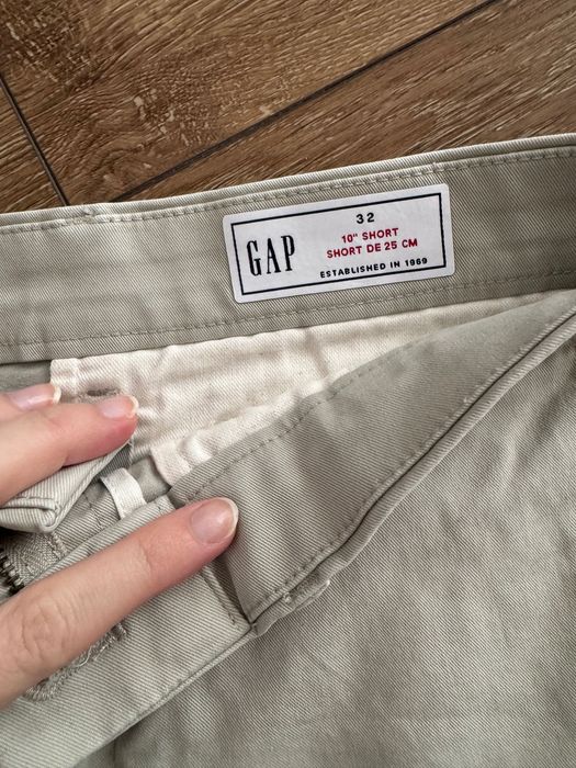 Męskie szorty GAP, stan jak nowe.
