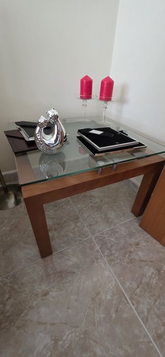 Sala, Cristaleira, vitrine, móvel TV+Prateleiras, mesa de Centro e mesa de apoio