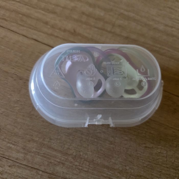 Набір пустушок  phillips avent 0-6 в контейнері