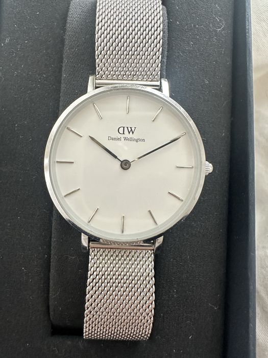 Daniel Wellington petite sterling klasyczny zegarek srebrny