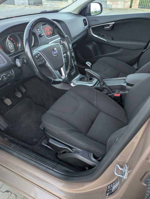 Sprzedam VOLVO V40