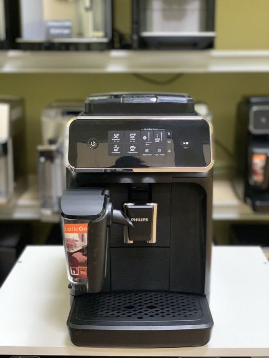 Кофемашина Philips 2200,модель 2022 года ,новый молочник ,ГАРАНТИЯ