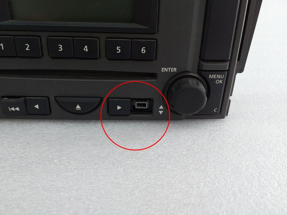 Rádio / auto-rádio LAND ROVER Discovery III (L319)