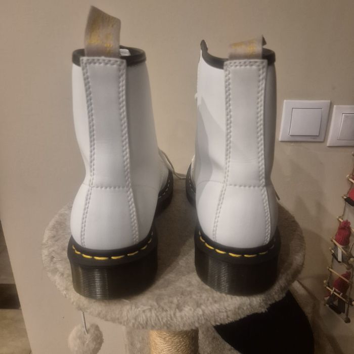 Martensy białe rozmiar 40 Nowe