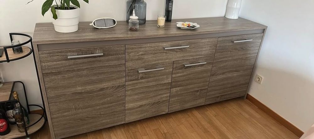 Aparador 200cm com 4 portas e gaveta