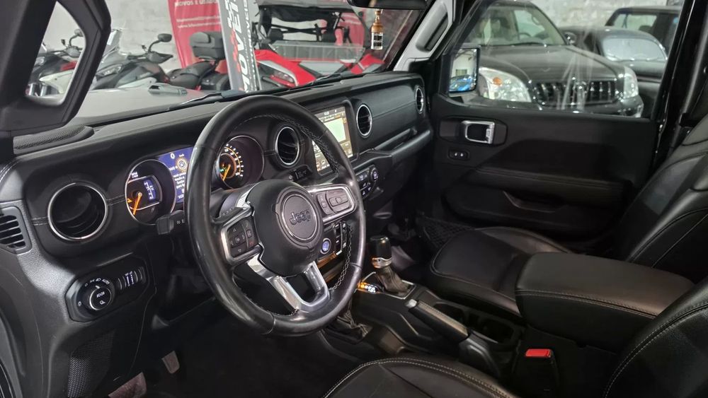 Jeep Gladiator 3.0V6 MultiJet AWD Auto Overland