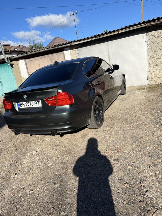 Продам BMW 335 i