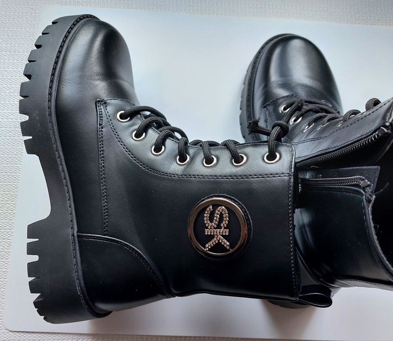 Buty damskie czarne.