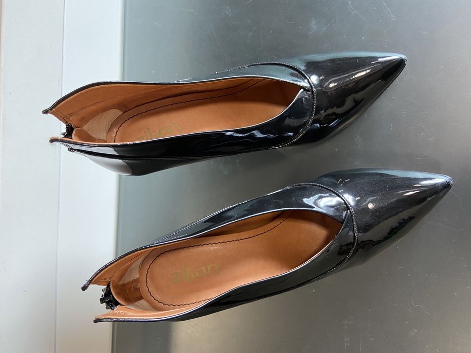 Sapatos nº 37 em verniz preto