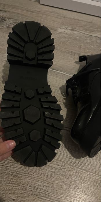 Buty lakierowane
