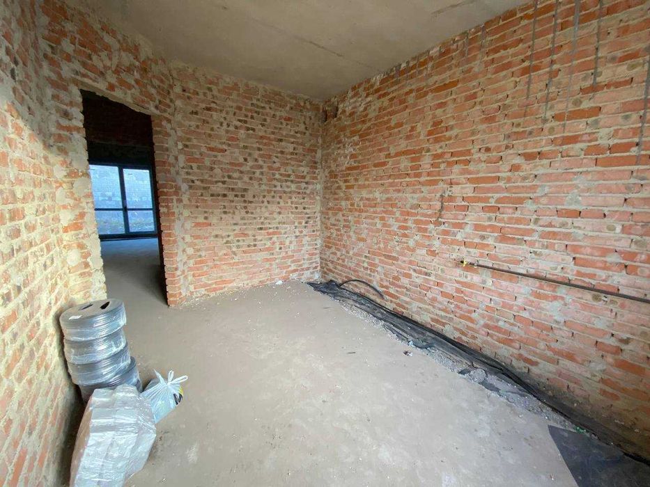 Котедж в районі  Ювілейний з міськими комунікаціями