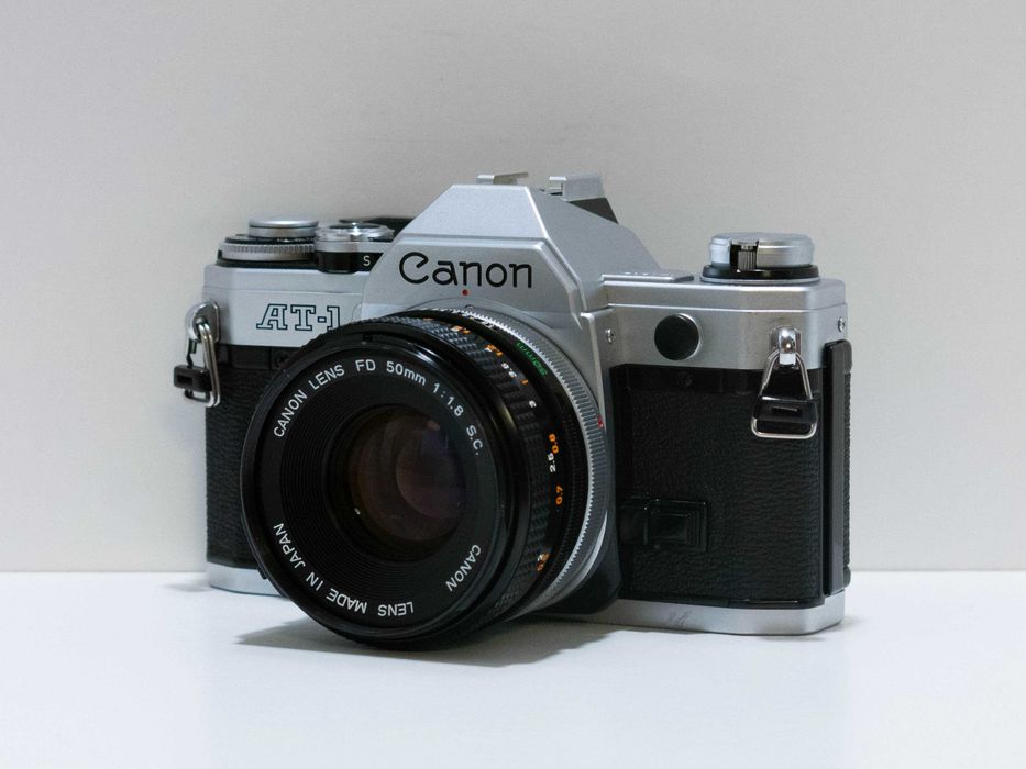 Câmara Analógica Canon AT-1 (AE-1) 35mm