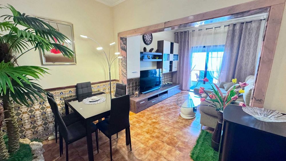 Excelente apartamento T2 para arrendamento em Setúbal