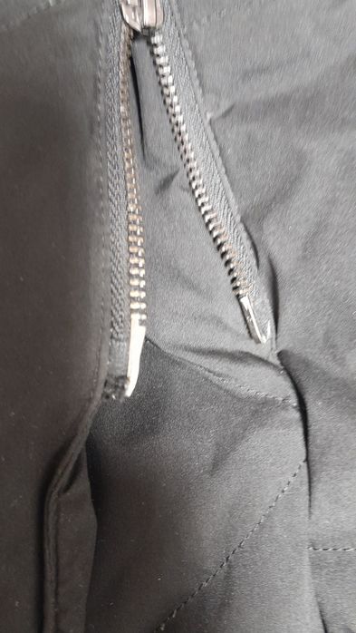 Пуховик  куртка жіночий