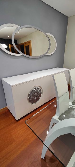 Mesa de jantar de vidro