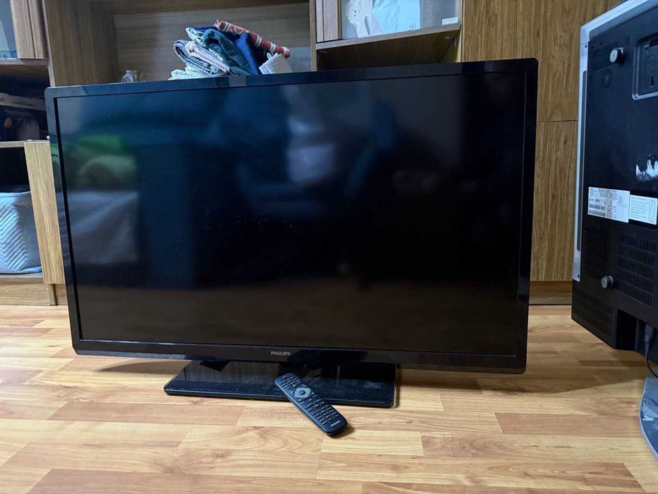 Продам телевізор Philips 40" (40PFL3107K/02)