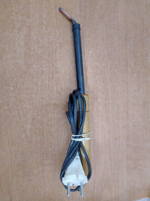 Паяльник времен ссср. 40Вт.