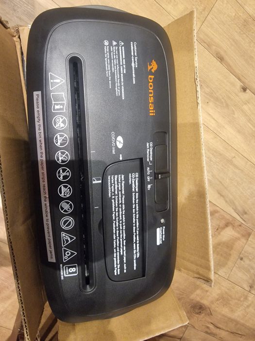 Niszczarka bonsaii nowa