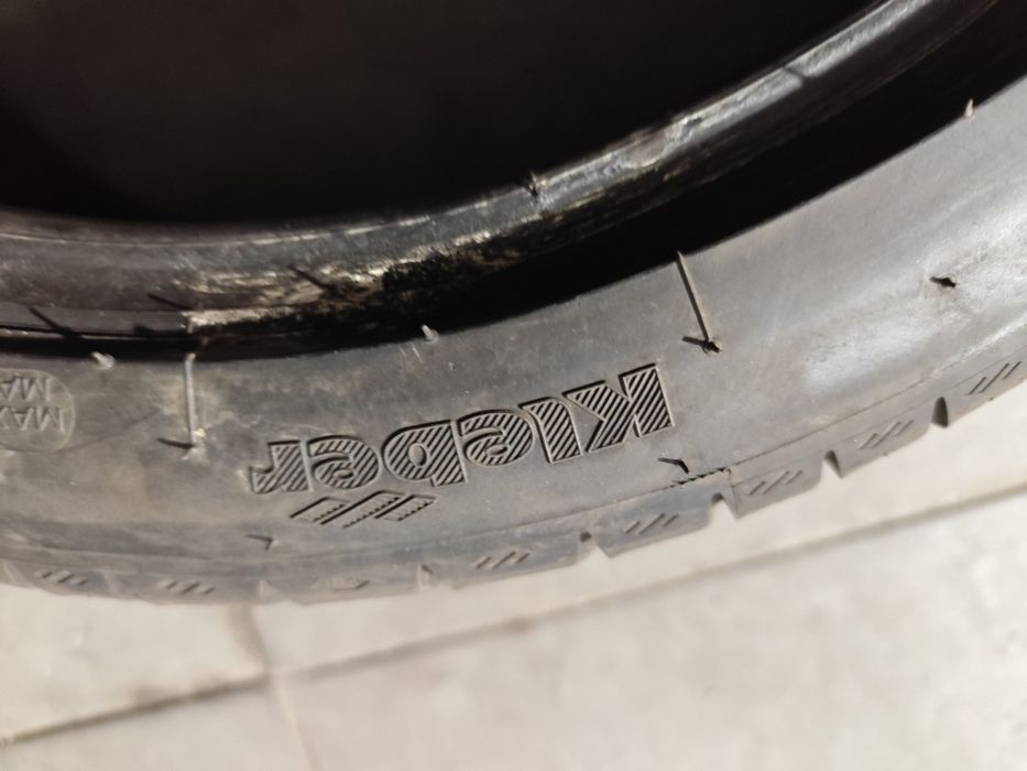 Pneus 225/40r18 Kleber 70% piso