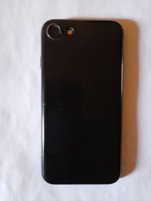 Телефон IPhone 7/128