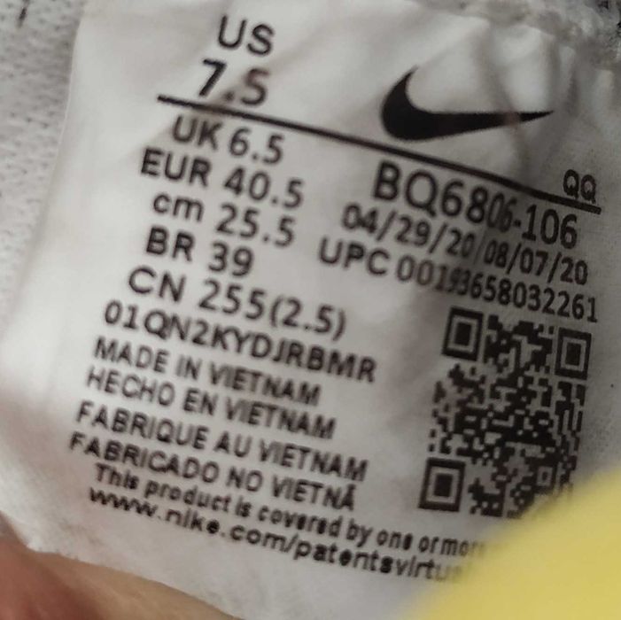 Botas / Ténis masculino - portes incluídos