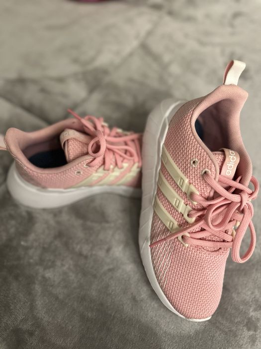 Vendo sapatilhas Adidas novas! Tamanho 36