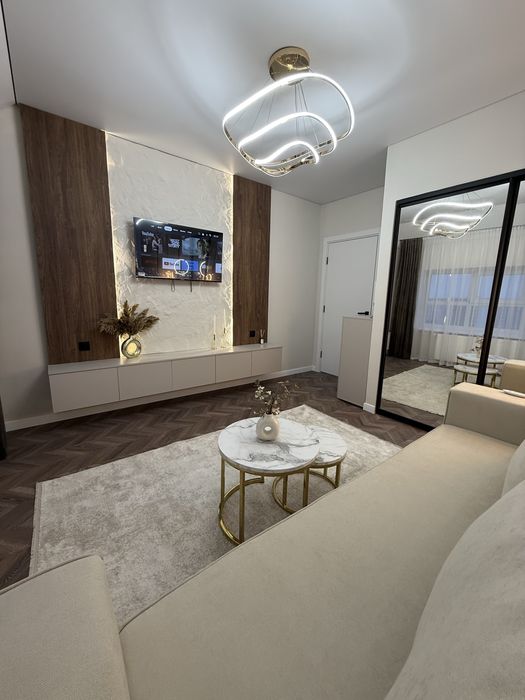 Продаж!Вишукана,дизайнерська 2к квартира біляТЦ Арсен Івано-Франківськ