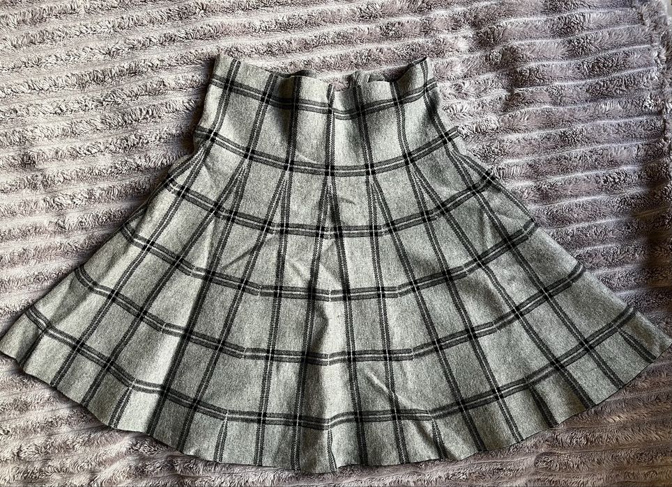 Спідниця сіра, тепла, міні