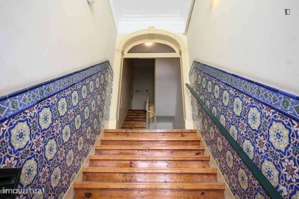 Quarto - localizado em Arroios Lisbon