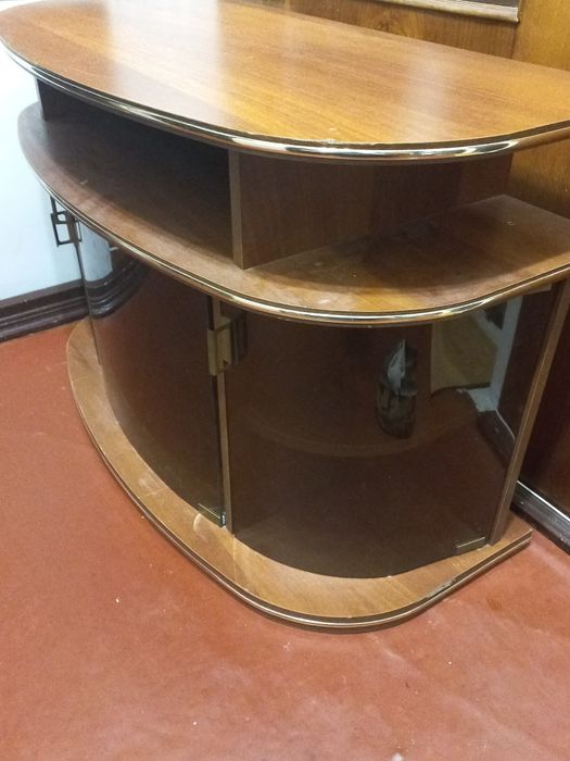 Тумбочка для телевізора