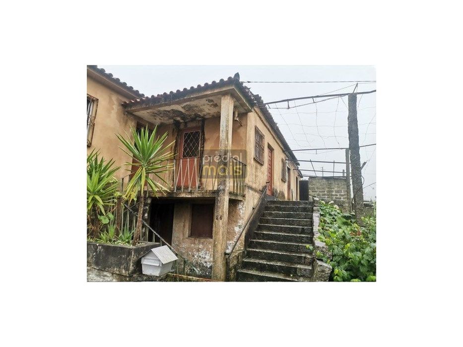 Moradia Rústica para Restauro