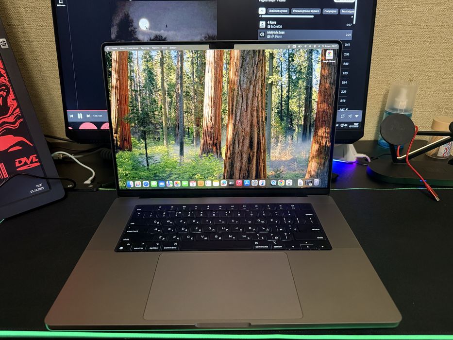 MacBook Pro 16 with M2 Pro 16/1TB