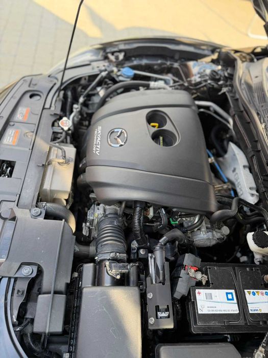 Mazda 6 2.5 бензин Sky Active 2015