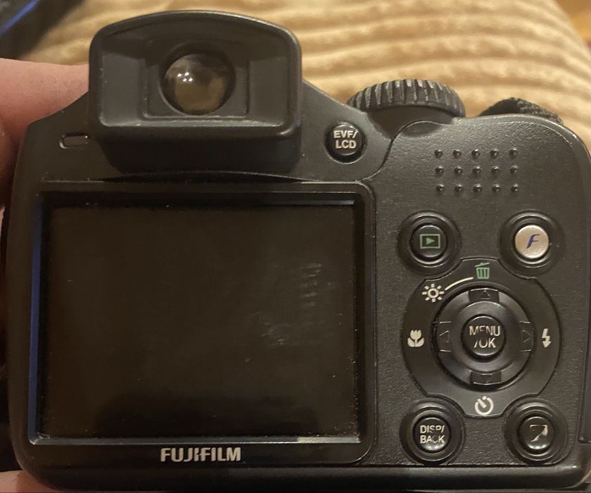 Fujifilm FinePix S5700