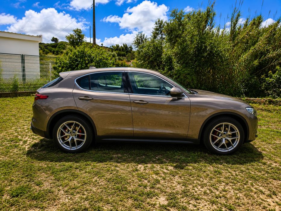 Vendo Alfa Romeu Stelvio 2.2