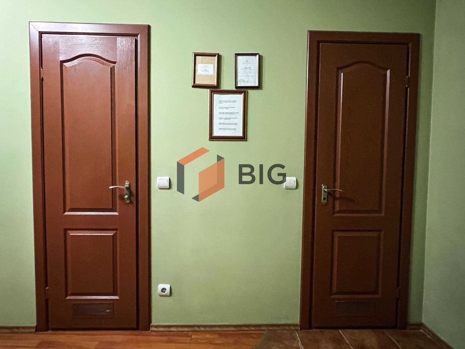 Продаж комерційного приміщення! Центр міста! вул. Лесі Українки