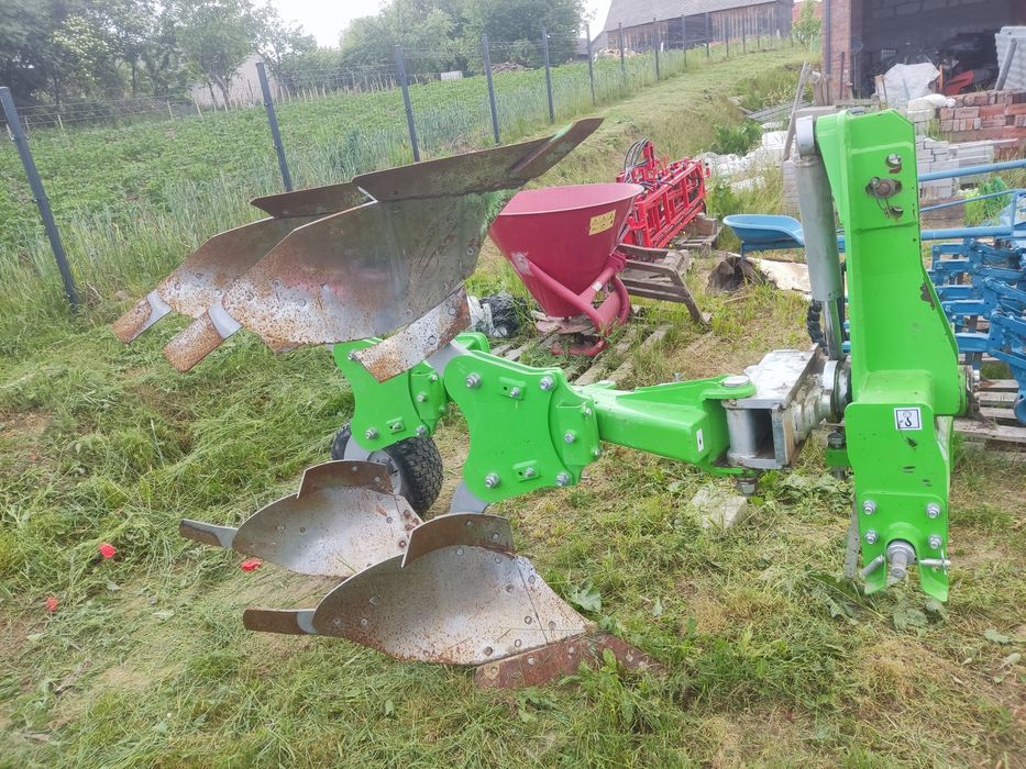 Pług 2 skibowy obracany Bomet Leo