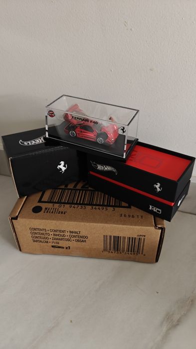 Hot Wheels Ferrari F40 RLC