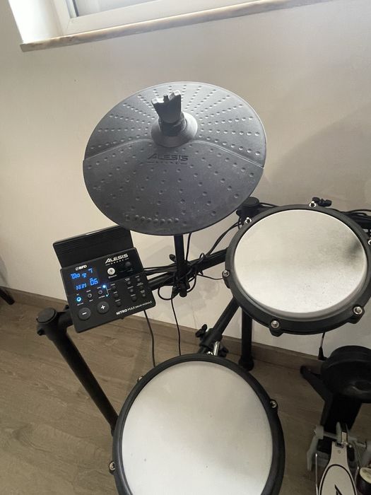 Bateria Eletrónica Alessis Nitro Max Kit