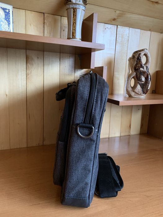 Сумка сіра фірми”hp” для ноутбука 15.6 дюймів нова роз. 40*30*5 см